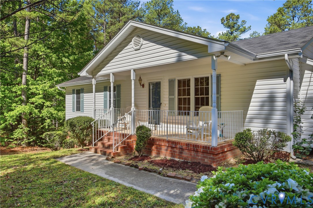 2335 Calno Road Hanover, VA 23069 - Photo 4 of 27