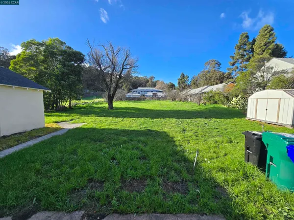 a view of a golf course with a garden