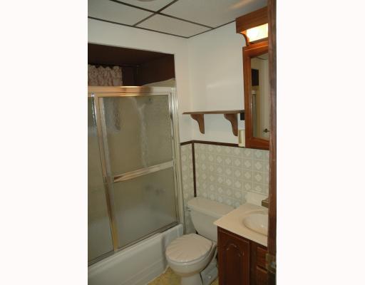 20 Fort Pitt Road Carnegie, PA 15106 - Photo 11 of 14 Other. Up-stair bathroom