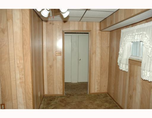 20 Fort Pitt Road Carnegie, PA 15106 - Photo 10 of 14 Studio/Study/Office. Cozy family room, den or home office