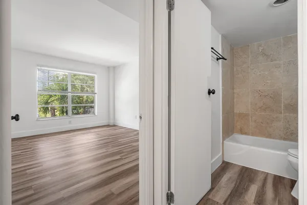 $230,000 | 809 West Oakland Park Boulevard, Unit K1, Oakland Park, FL 33311