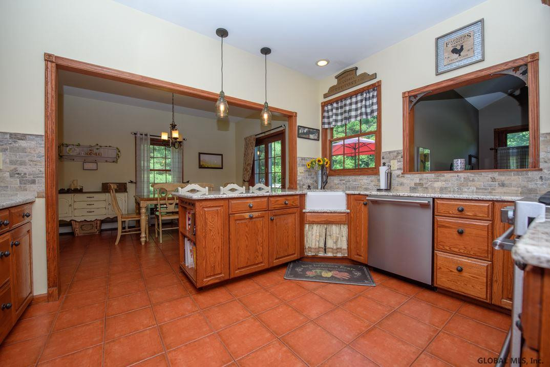 875 Upper Gregg Road Rotterdam, NY 12306 - Photo 13 of 31 Photo 13