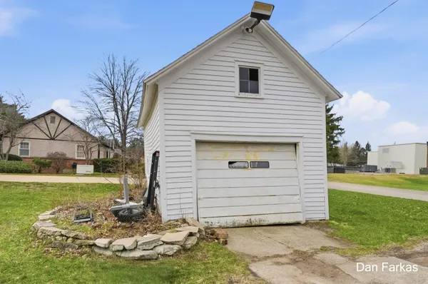 $245,000 | 88 Muskegon Street, Cedar Springs, MI 49319