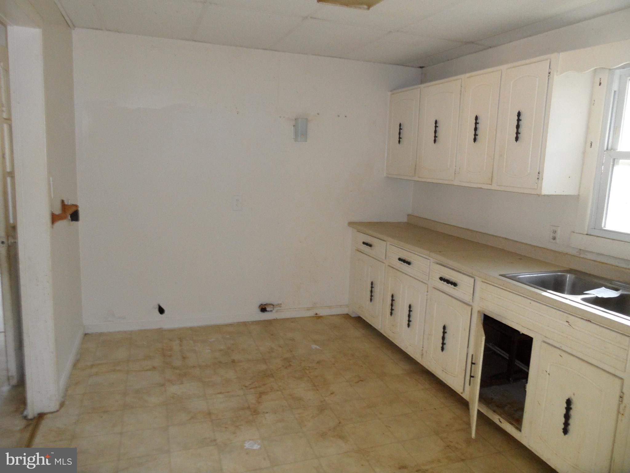 16329 Russell Road Delmar, DE 19940 - Photo 11 of 12 kitchen - view 2