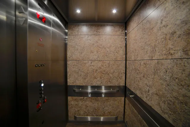 $1,500 | 1906 East Shorewood Boulevard, Unit 263, Shorewood, WI 53211