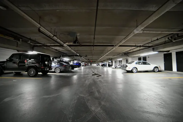 $1,500 | 1906 East Shorewood Boulevard, Unit 263, Shorewood, WI 53211