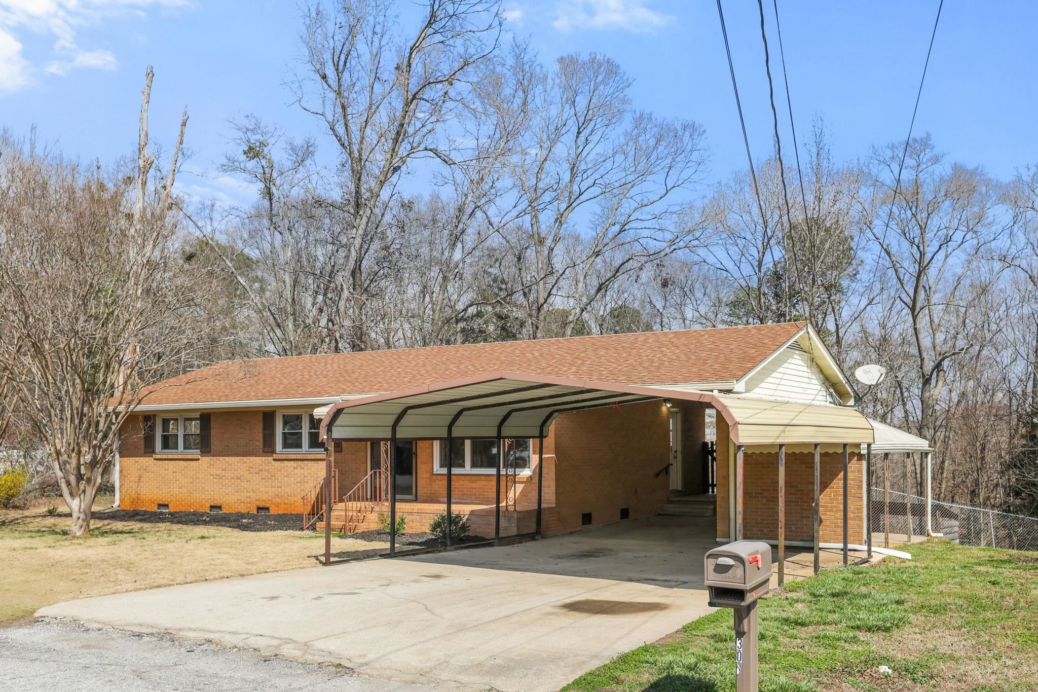 301 Catawba Street Union, SC 29379 - Photo 2 of 26