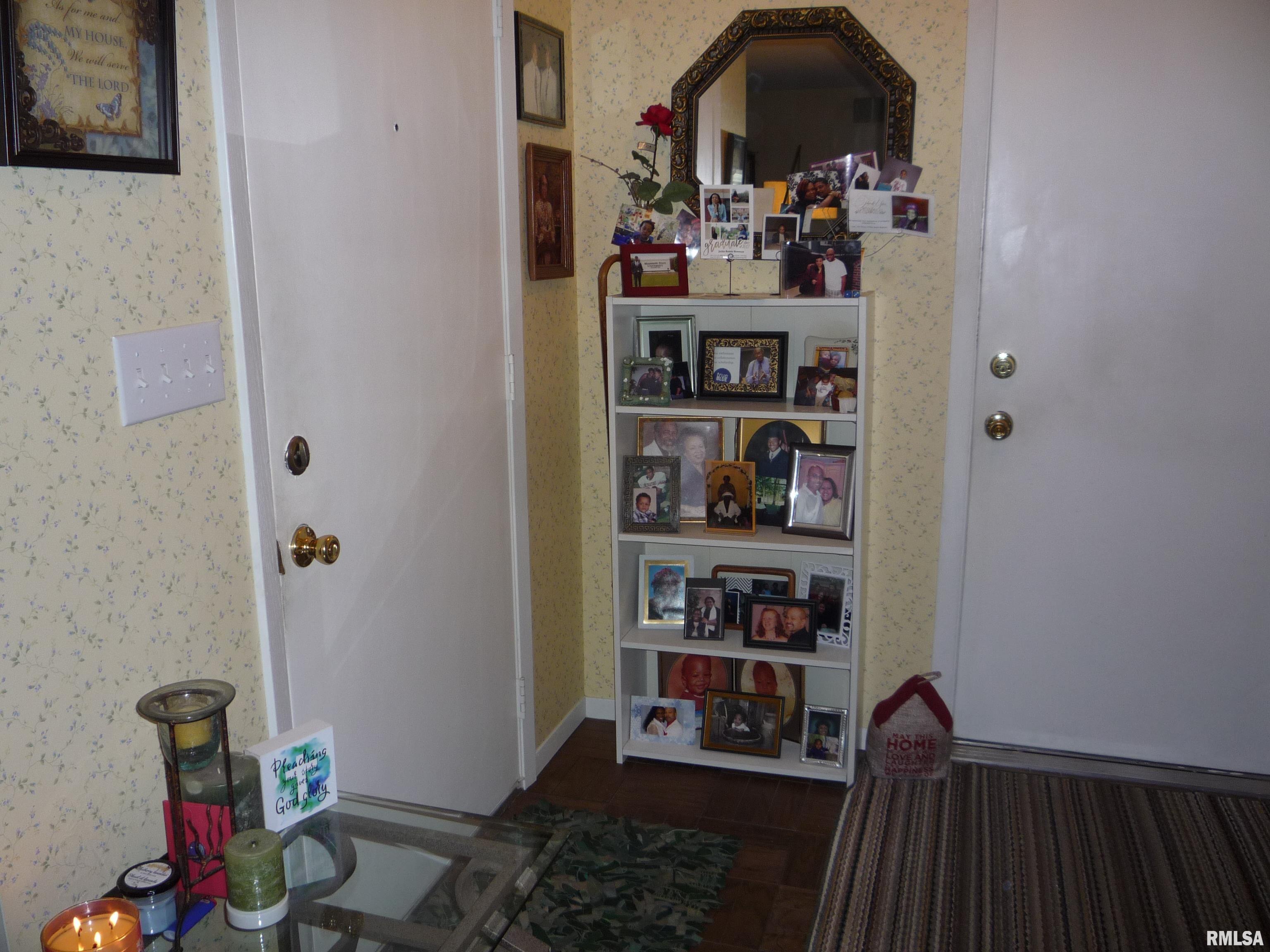 84 Brookside Place Springfield, IL 62704 - Photo 5 of 26 Gallery Image 5