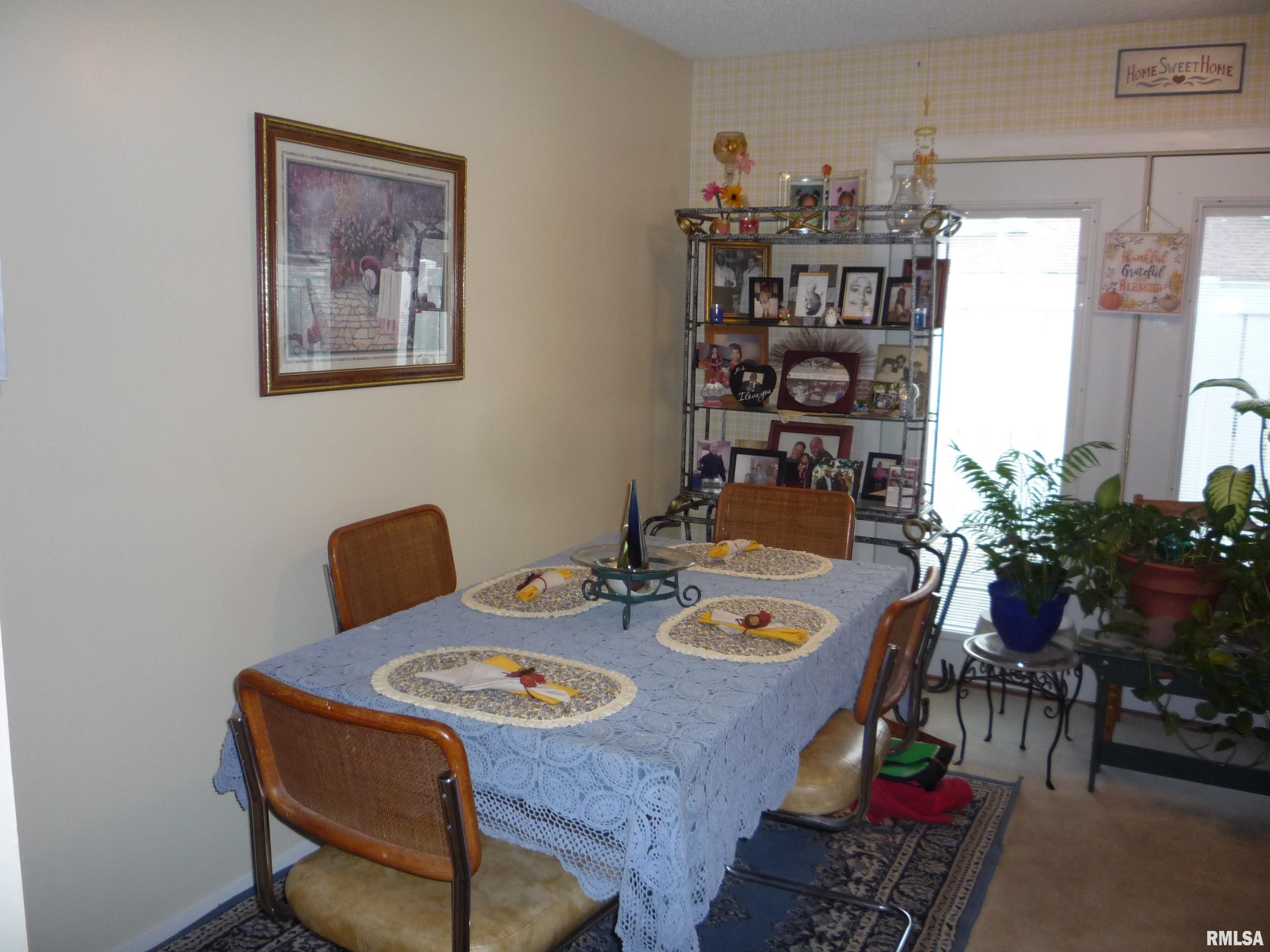 84 Brookside Place Springfield, IL 62704 - Photo 6 of 26 Gallery Image 6