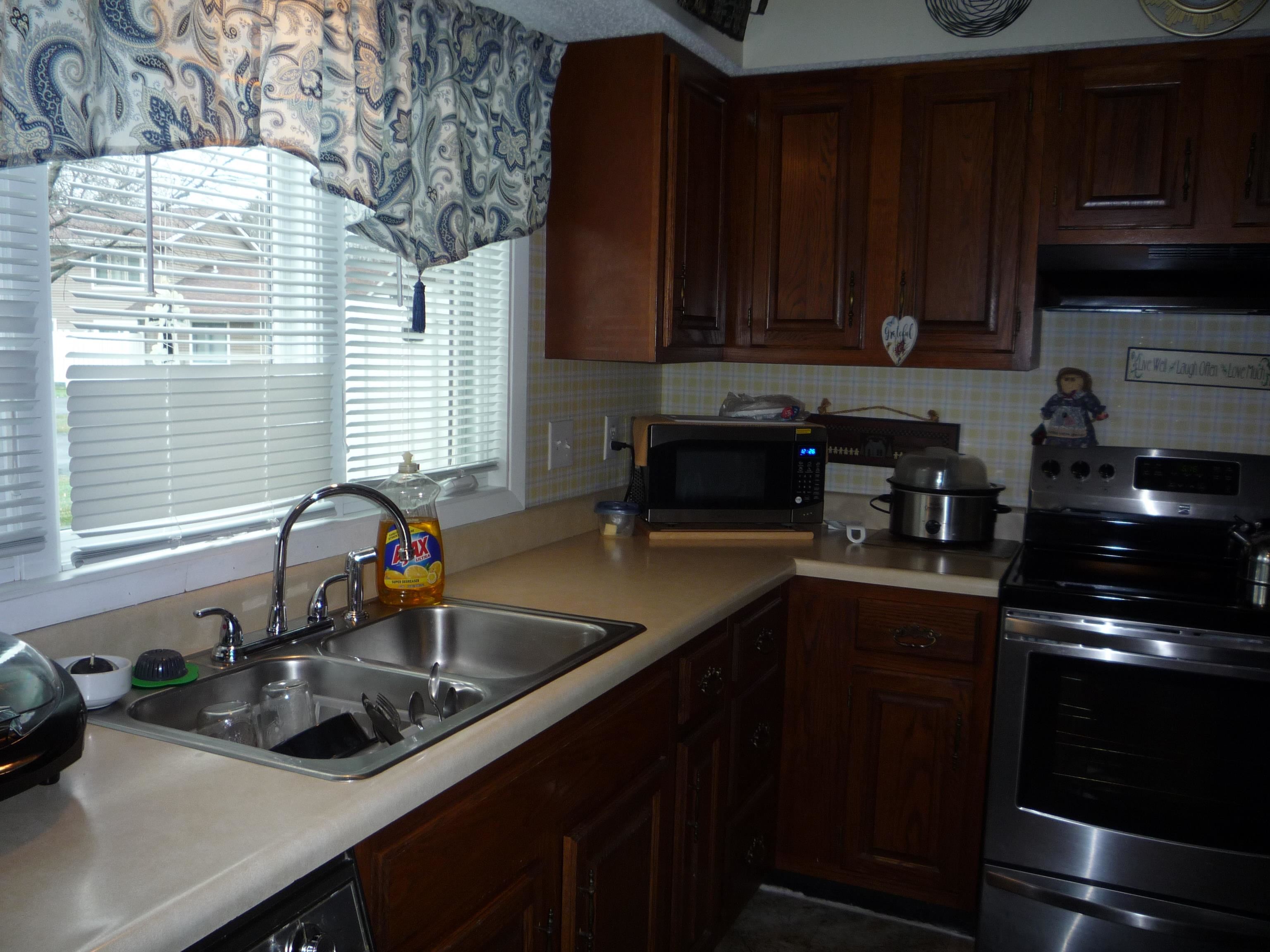 84 Brookside Place Springfield, IL 62704 - Photo 8 of 26 Gallery Image 8