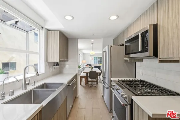 $5,700 | 1842 Greenfield Avenue, Unit 102, Los Angeles, CA 90025