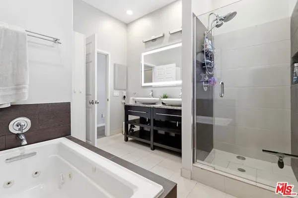 $5,500 | 1842 Greenfield Avenue, Unit 102, Los Angeles, CA 90025