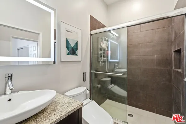 $5,700 | 1842 Greenfield Avenue, Unit 102, Los Angeles, CA 90025