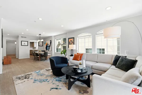 $5,700 | 1842 Greenfield Avenue, Unit 102, Los Angeles, CA 90025