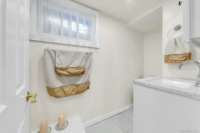 $815,000 | 20 Law Street, North Valley Stream, NY 11580