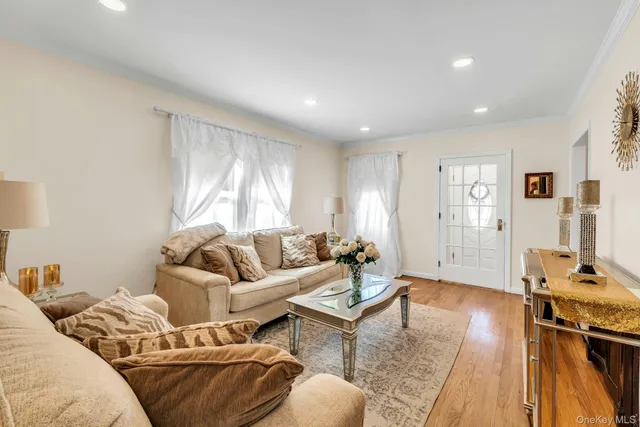 $815,000 | 20 Law Street, North Valley Stream, NY 11580