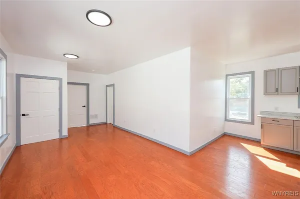 $1,500 | 30 Glenwood Avenue, Buffalo, NY 14209