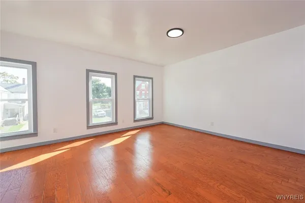 $1,500 | 30 Glenwood Avenue, Buffalo, NY 14209