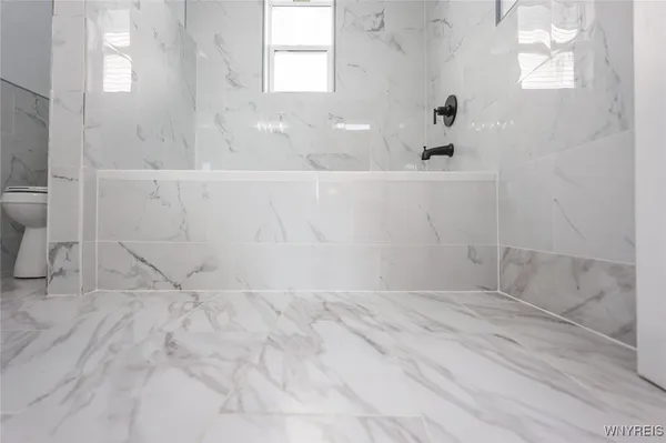 $1,500 | 30 Glenwood Avenue, Buffalo, NY 14209