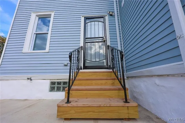 $1,500 | 30 Glenwood Avenue, Buffalo, NY 14209