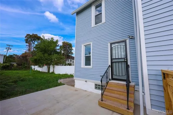 $1,500 | 30 Glenwood Avenue, Buffalo, NY 14209