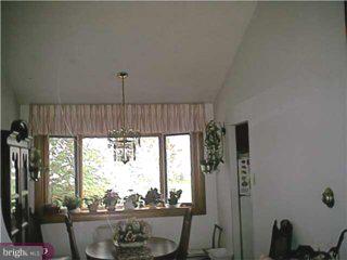 29 Linden Road Burlington, NJ 08016 - Photo 3 of 6 Gallery Image 3
