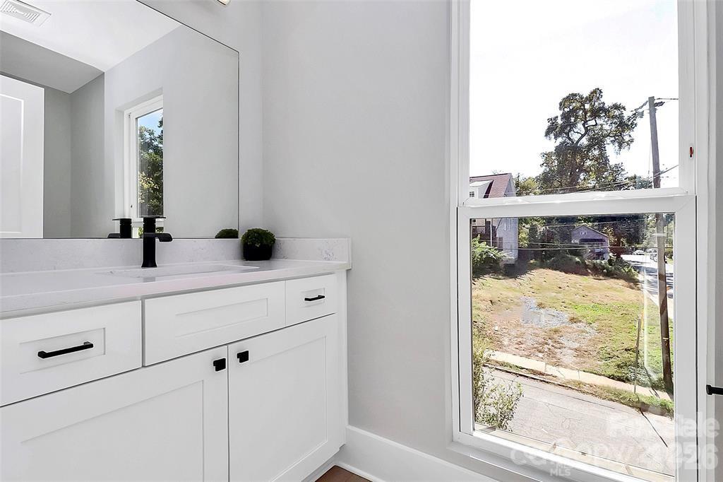 147 South Sycamore Street Charlotte, NC 28202 - Photo 13 of 30