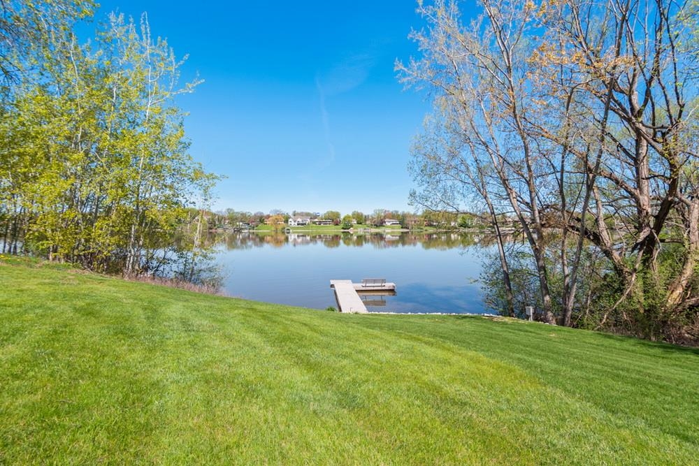 2080 Greenleaf Road De Pere, WI 54115 - Photo 5 of 76