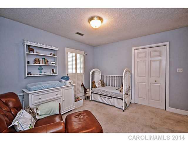 2333 Hamilton Mill Road Charlotte, NC 28270 - Photo 11 of 16 Gallery Image 11