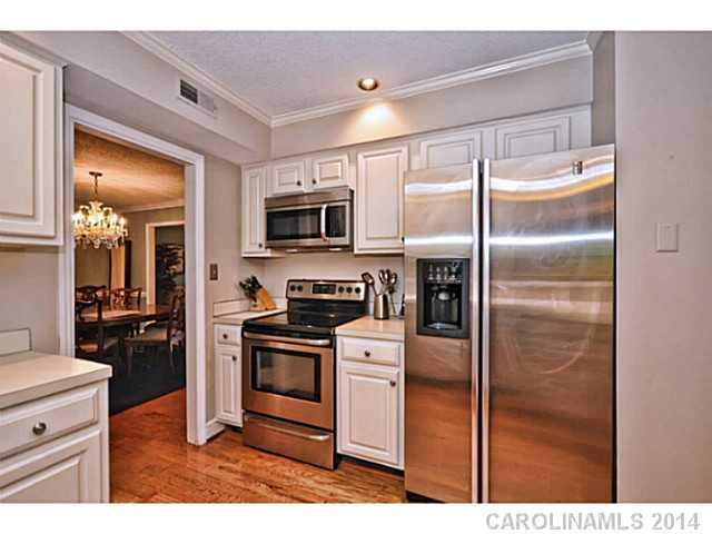 2333 Hamilton Mill Road Charlotte, NC 28270 - Photo 5 of 16 Gallery Image 5