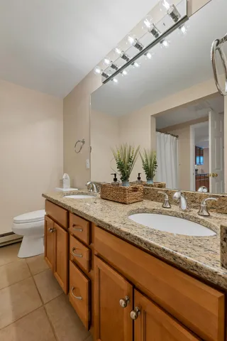 $785,000 | 19 Sheffield Street, Hudson, NH 03051