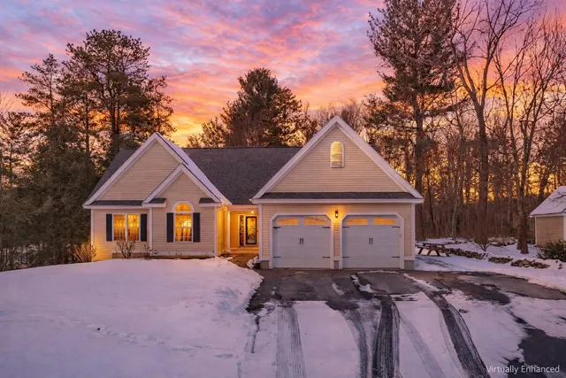 $785,000 | 19 Sheffield Street, Hudson, NH 03051