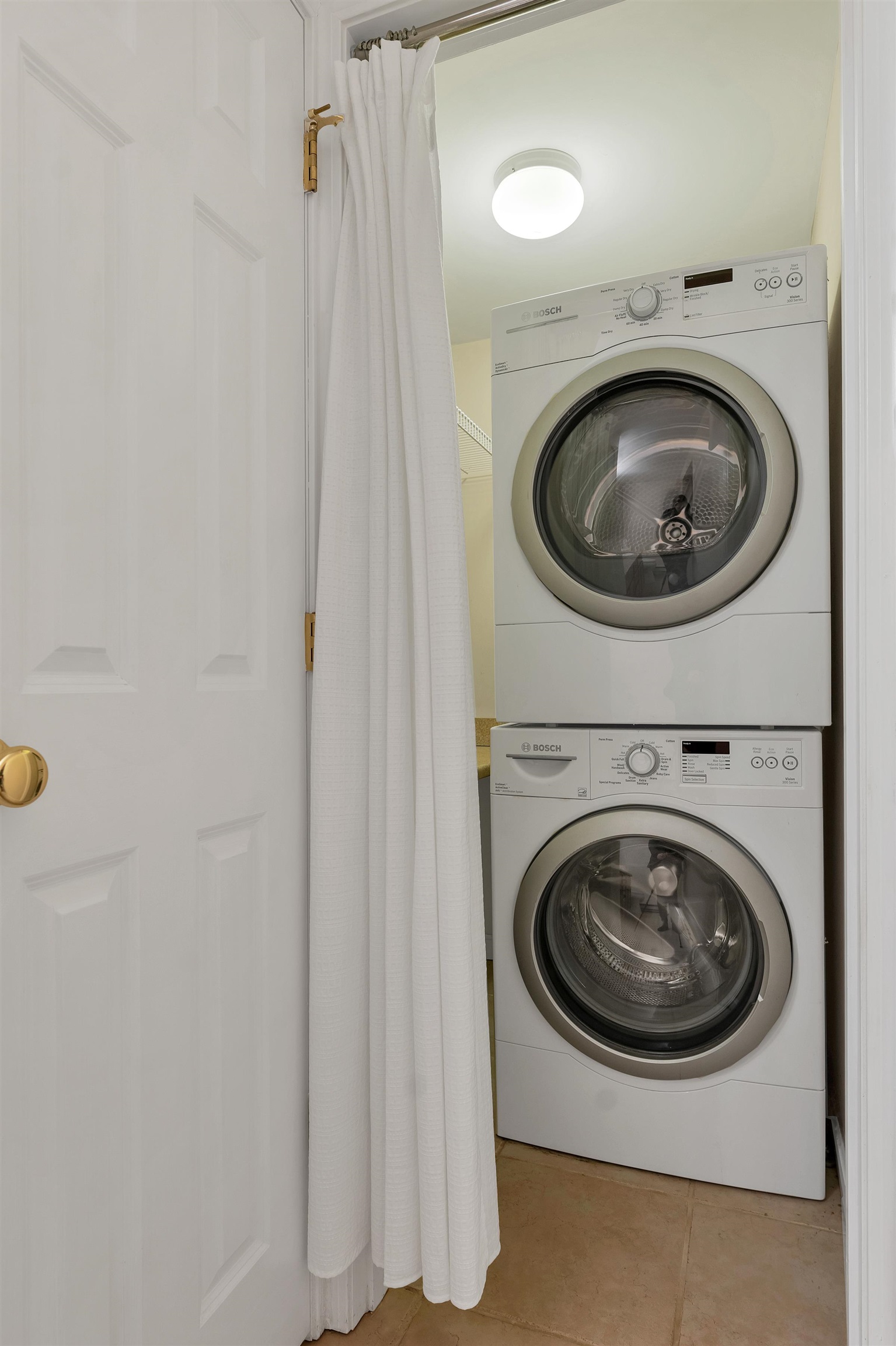 19 Sheffield Street Hudson, NH 03051 - Photo 41 of 51