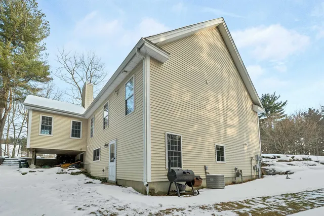 $785,000 | 19 Sheffield Street, Hudson, NH 03051