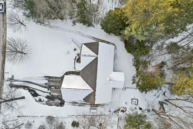 $785,000 | 19 Sheffield Street, Hudson, NH 03051