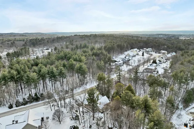 $785,000 | 19 Sheffield Street, Hudson, NH 03051