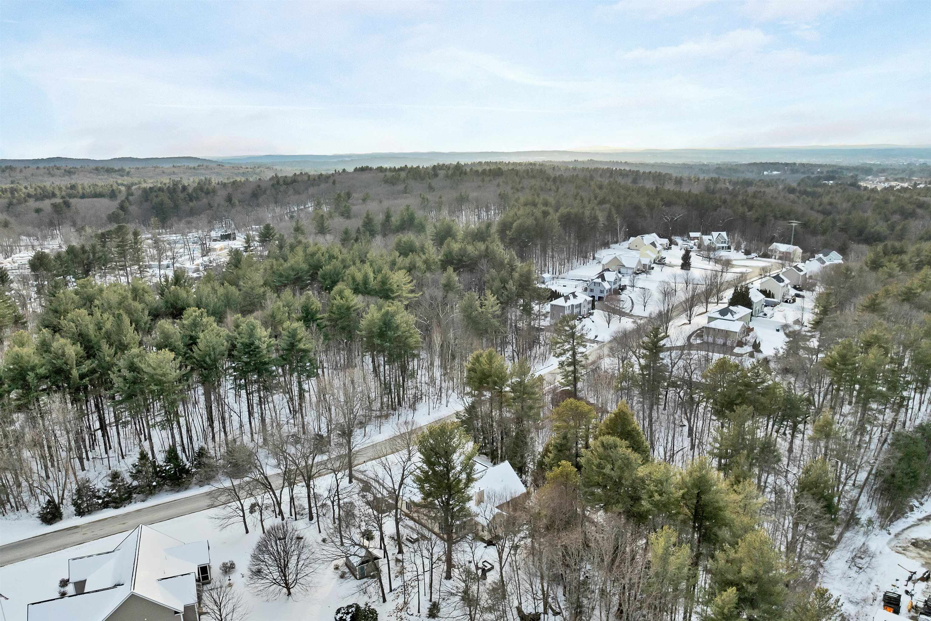 19 Sheffield Street Hudson, NH 03051 - Photo 7 of 51