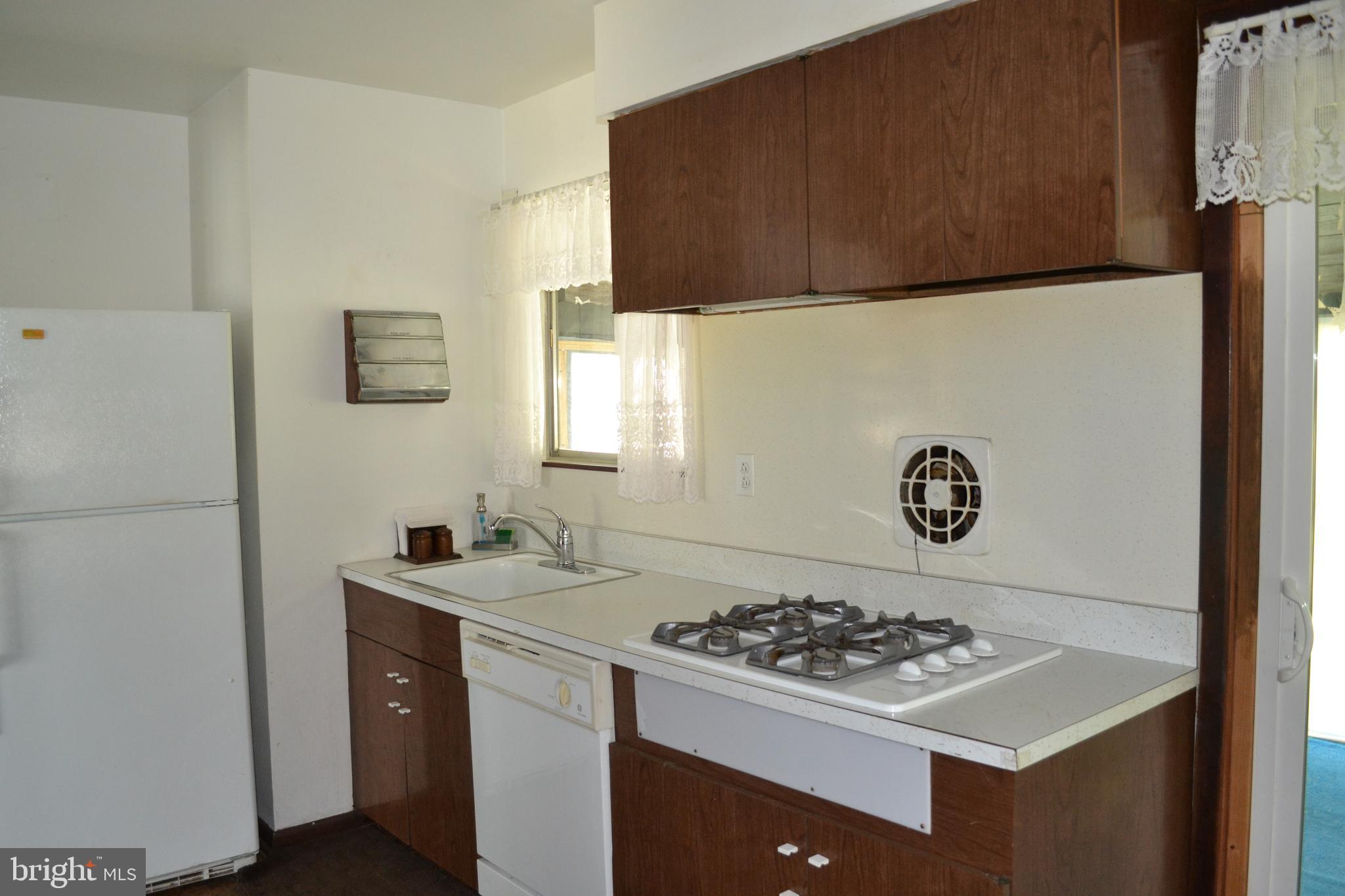325 Jackson Road Mantua, NJ 08051 - Photo 10 of 39 Gallery Image 10