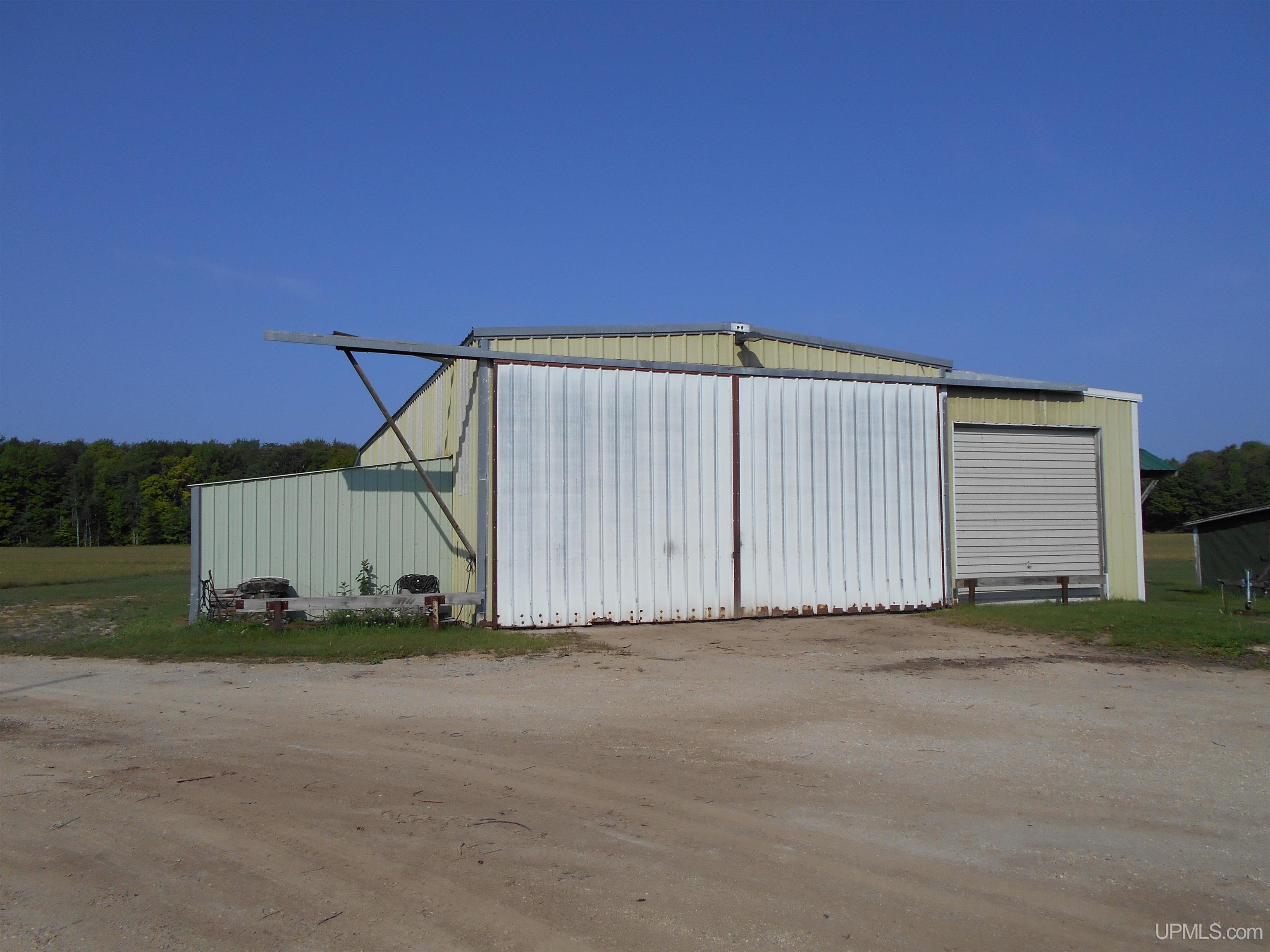 1727 N West Kendall Road Manistique, MI 49854 - Photo 24 of 49