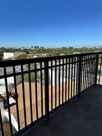 $1,750 | 4242 Northwest 2nd Street, Unit 713, Miami, FL 33126