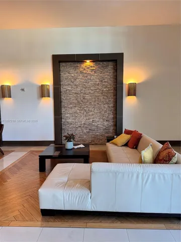 $1,750 | 4242 Northwest 2nd Street, Unit 713, Miami, FL 33126