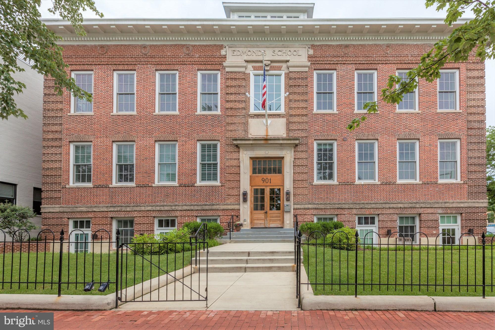 901 D Street Northeast, Unit 4 Washington, DC 20002 - Photo 1 of 25 Exterior (Front)