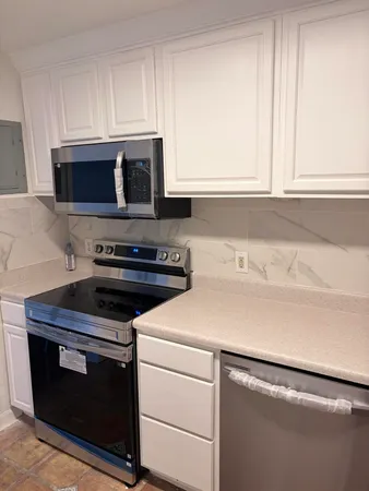$2,499 | 213 Southeast 9th Street, Delray Beach, FL 33483