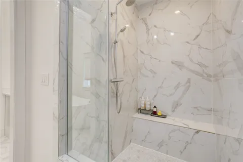 $587,000 | 3317 West 11th Street, Houston, TX 77008