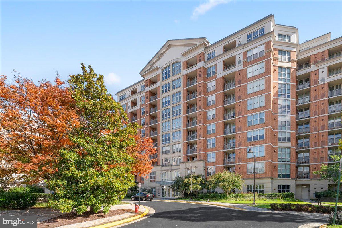11760 Sunrise Valley Drive, Unit 909 Reston, VA 20191 - Photo 1 of 20 a view of a tall building