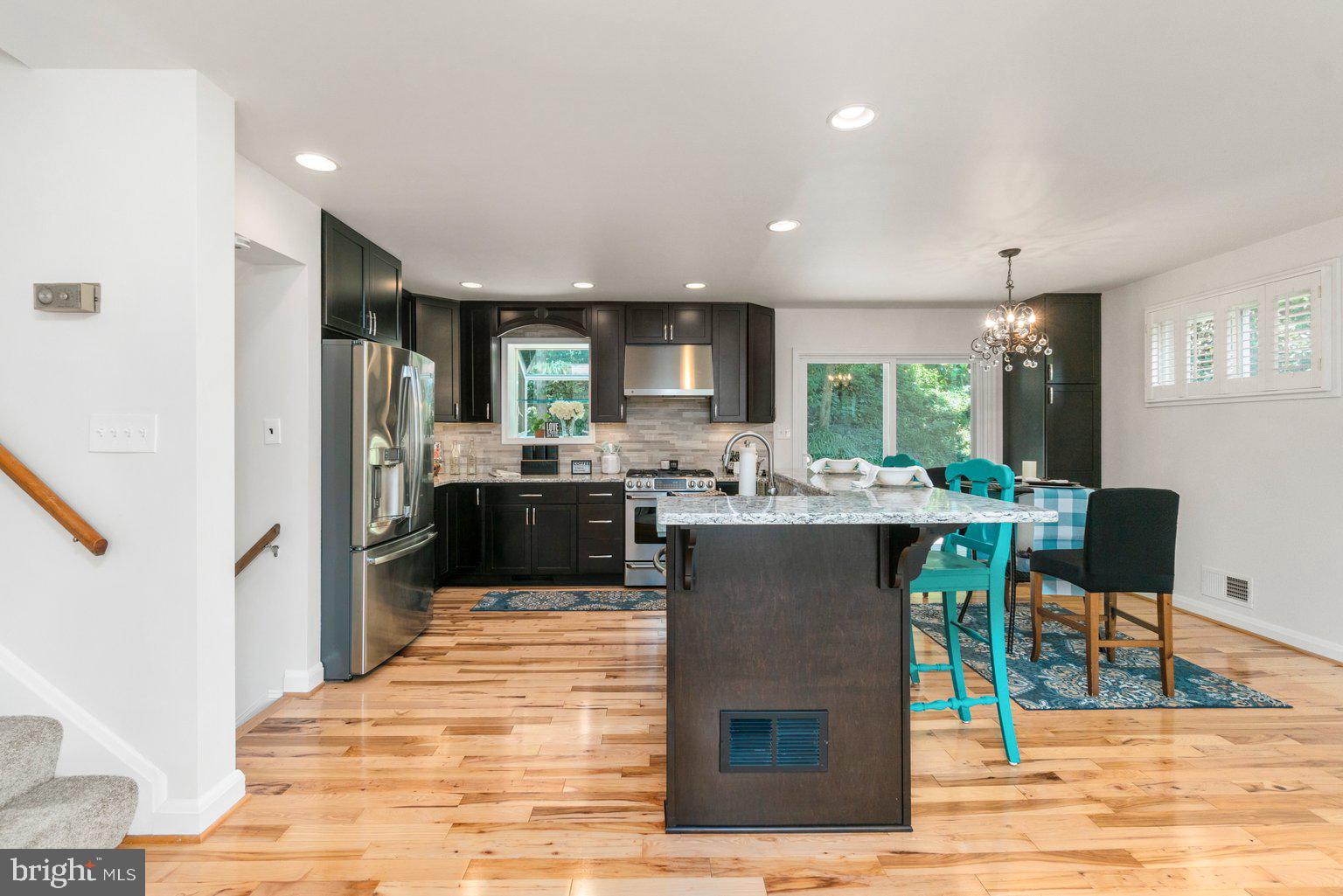 2014 Rollingwood Road Baltimore, MD 21228 - Photo 20 of 40 Upgraded kitchen with breakfast bar