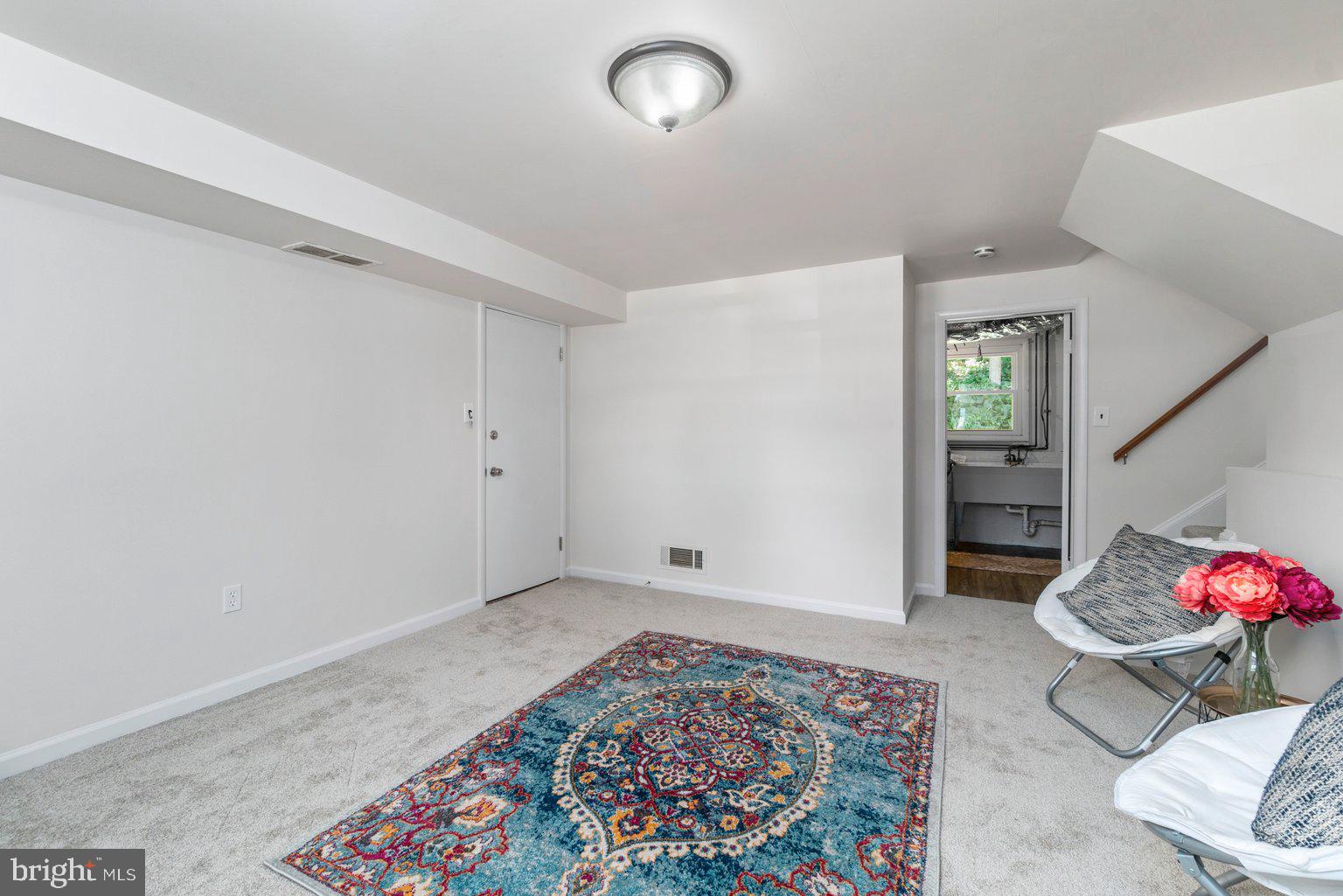 2014 Rollingwood Road Baltimore, MD 21228 - Photo 35 of 40 Access to laundry room w/walk-out to yard/patio