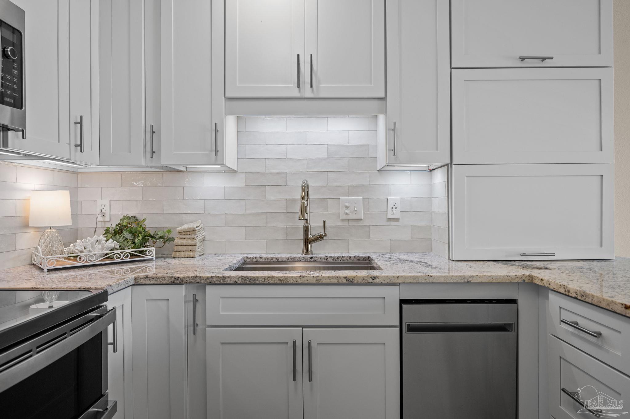 13351 Johnson Beach Road, Unit 311E Pensacola, FL 32507 - Photo 2 of 43