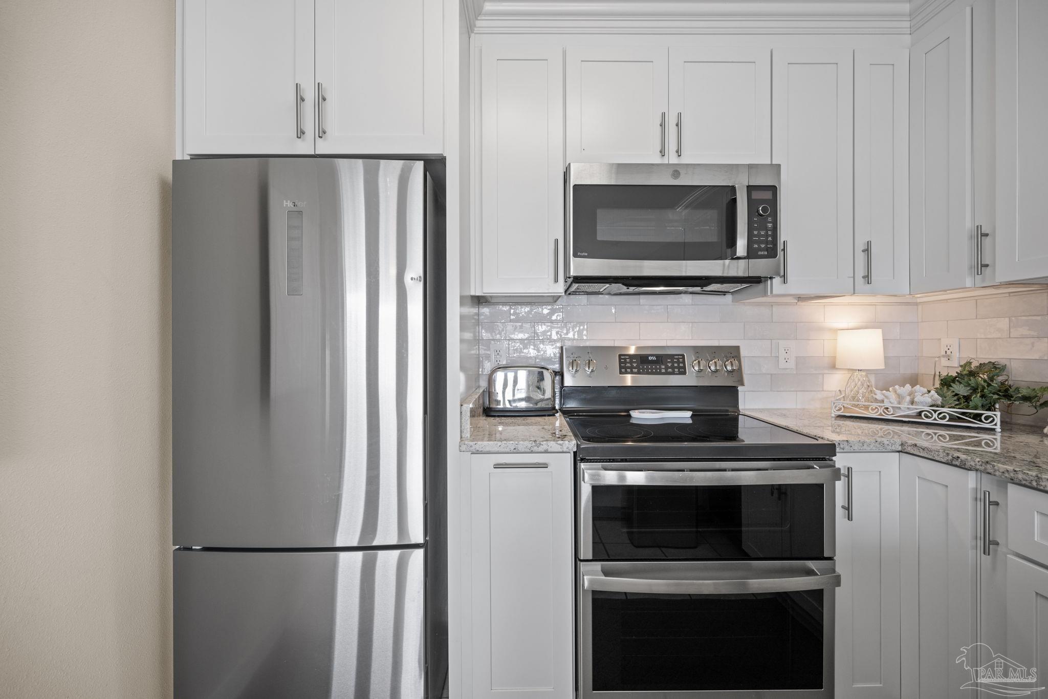 13351 Johnson Beach Road, Unit 311E Pensacola, FL 32507 - Photo 4 of 43