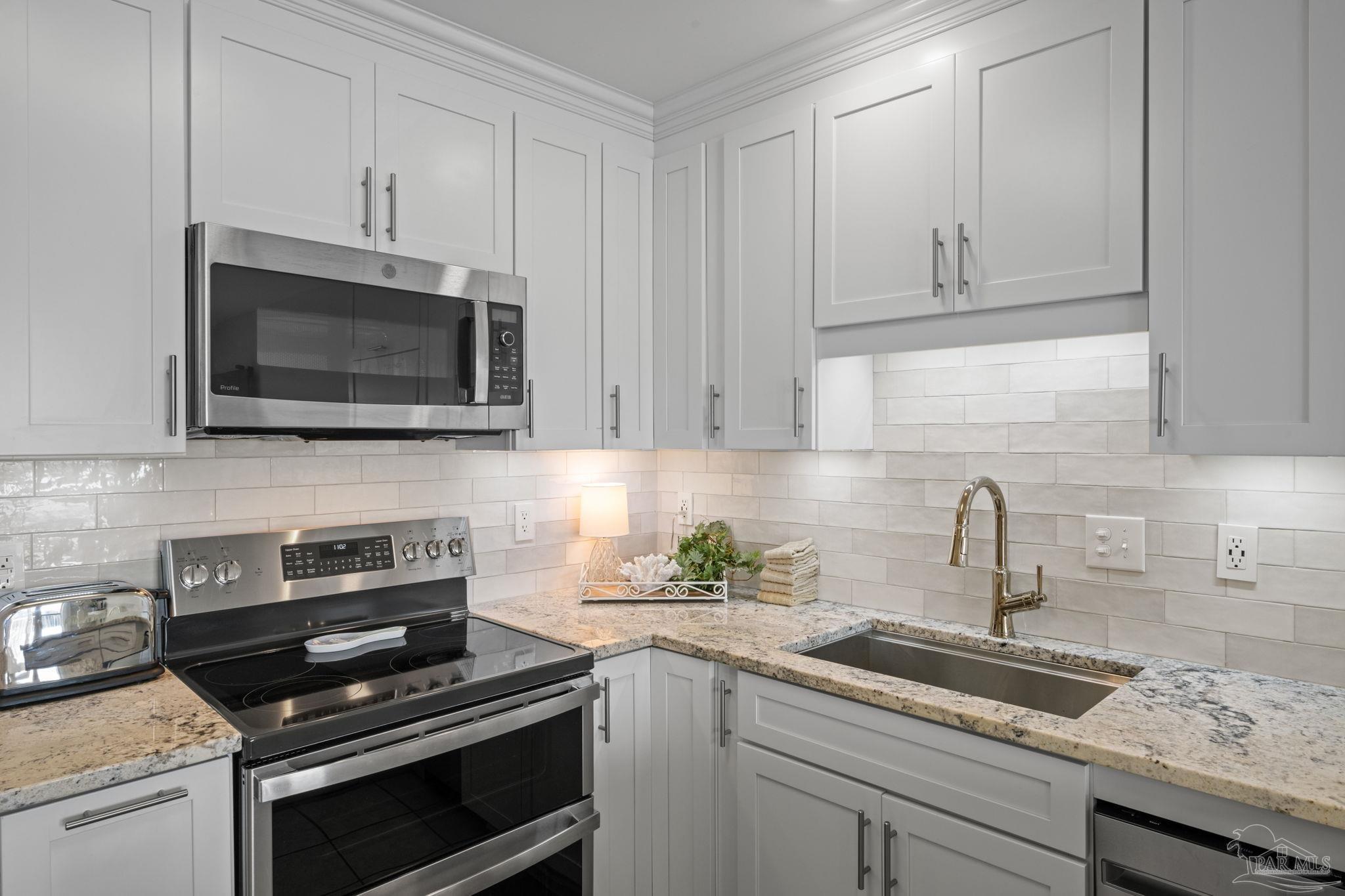 13351 Johnson Beach Road, Unit 311E Pensacola, FL 32507 - Photo 5 of 43